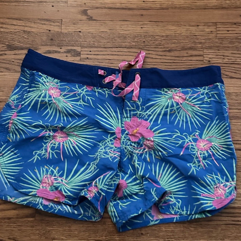 Patagonia women’s board shorts